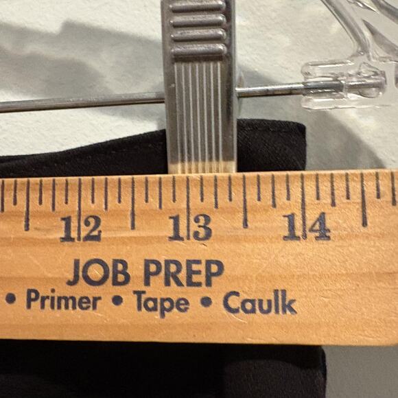 Levi’s Premium 724 High Rise Straight Jeans 28 Black Distressed Knee Hemmed 26” - Picture 11 of 16